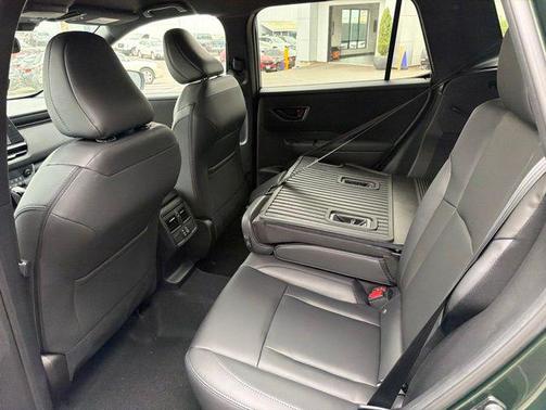 Deep Emerald Green Pearl 2026 Subaru Outback Premium