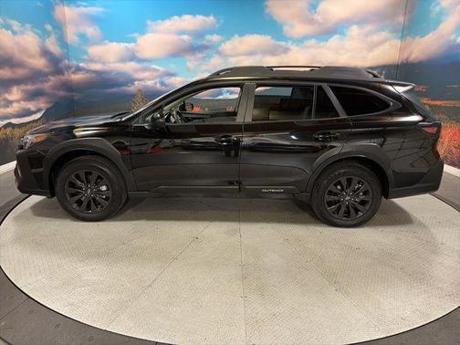 Crystal Black Silica 2025 Subaru Outback Onyx Edition
