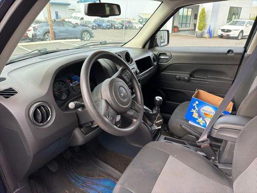 True Blue Pearlcoat 2016 Jeep Patriot Sport