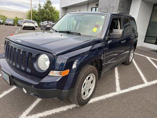 True Blue Pearlcoat 2016 Jeep Patriot Sport