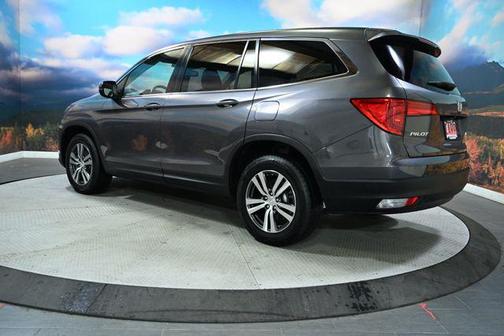 Modern Steel Metallic 2018 Honda Pilot EX-L