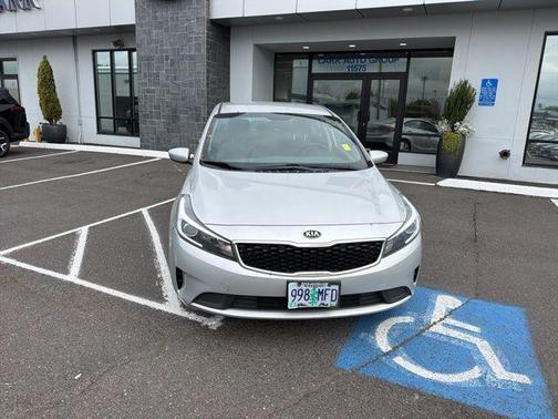 Silky Silver 2018 Kia Forte LX