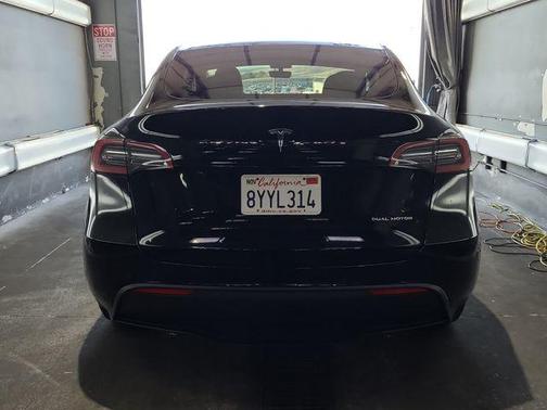 Solid Black 2022 Tesla Model Y Long Range Dual Motor All-Wheel Drive
