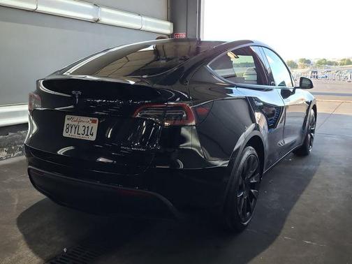 Solid Black 2022 Tesla Model Y Long Range Dual Motor All-Wheel Drive