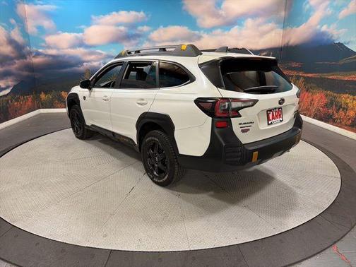 Crystal White Pearl 2023 Subaru Outback Wilderness