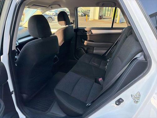 Crystal White Pearl 2017 Subaru Outback 2.5i Premium
