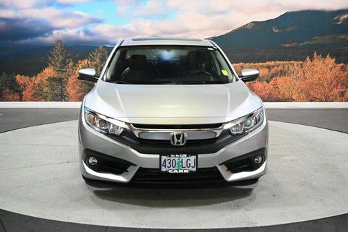 Lunar Silver Metallic 2018 Honda Civic EX-L