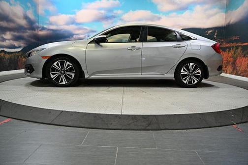 Lunar Silver Metallic 2018 Honda Civic EX-L