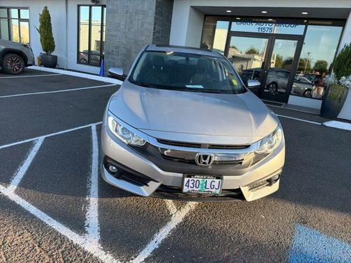 Lunar Silver Metallic 2018 Honda Civic EX-L