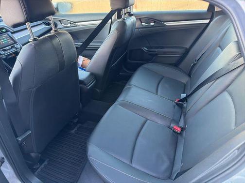 Lunar Silver Metallic 2018 Honda Civic EX-L