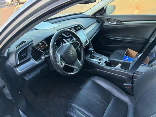 Lunar Silver Metallic 2018 Honda Civic EX-L