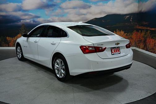 Summit White 2024 Chevrolet Malibu FWD 1LT