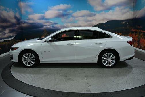 Summit White 2024 Chevrolet Malibu FWD 1LT