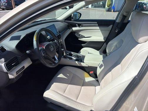 Gold 2018 Honda Accord Touring