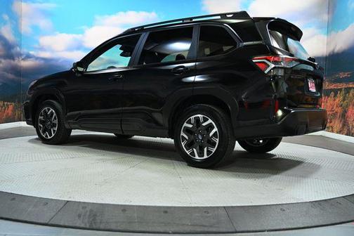 Crystal Black Silica 2025 Subaru Forester Premium