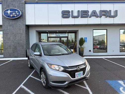 Lunar Silver Metallic 2017 Honda HR-V LX