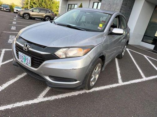 Lunar Silver Metallic 2017 Honda HR-V LX