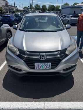 Lunar Silver Metallic 2017 Honda HR-V LX