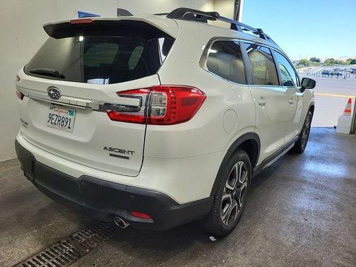 Crystal White Pearl 2023 Subaru Ascent Limited 7-Passenger