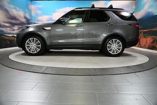 Gray 2017 Land Rover Discovery HSE