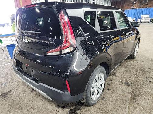 Fusion Black 2025 Kia Soul LX