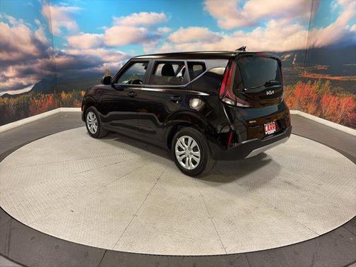 Fusion Black 2025 Kia Soul LX