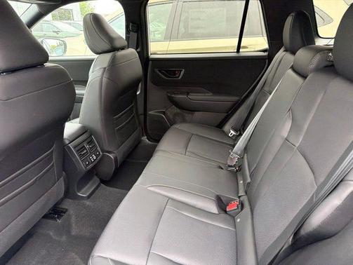 Crystal White Pearl 2026 Subaru Outback Limited XT