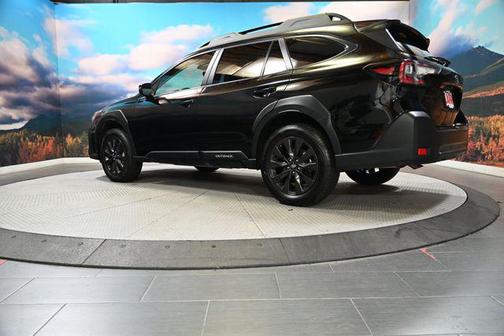 Crystal Black Silica 2025 Subaru Outback Onyx Edition