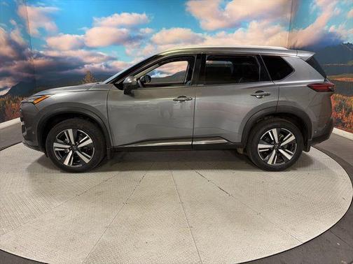 Gun Metallic 2023 Nissan Rogue SL
