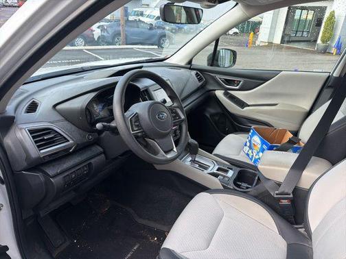 Crystal White Pearl 2021 Subaru Forester Base