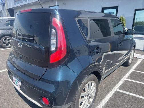 Mysterious Blue 2019 Kia Soul +