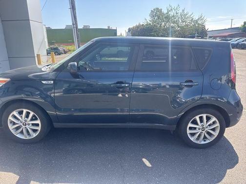 Mysterious Blue 2019 Kia Soul +