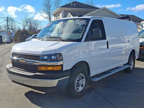 2024 Chevrolet Express 2500 RWD 2500 Regular Wheelbase WT