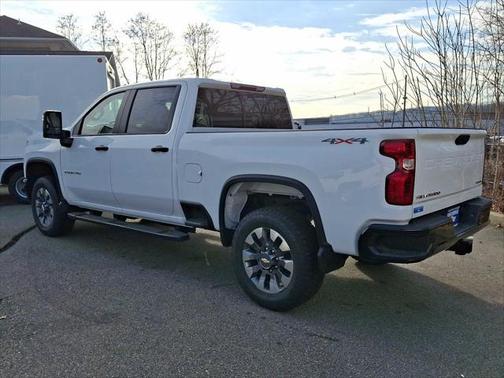 2024 Chevrolet Silverado 2500 Custom