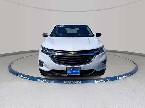 Summit White 2018 Chevrolet Equinox LS