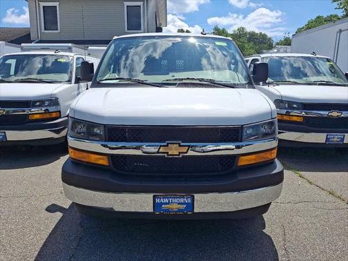 2025 Chevrolet Express 2500 RWD 2500 Regular Wheelbase WT
