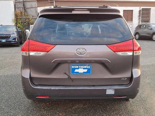 2011 Toyota Sienna XLE