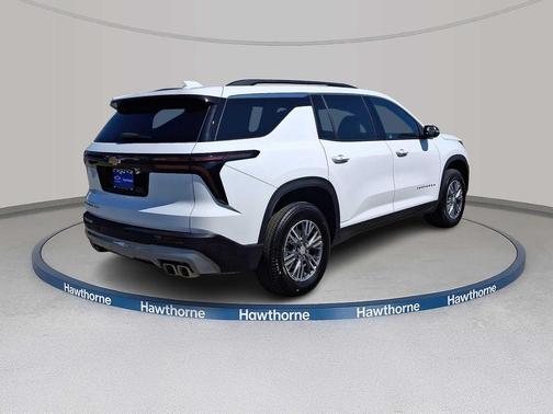Summit White 2026 Chevrolet Traverse LT