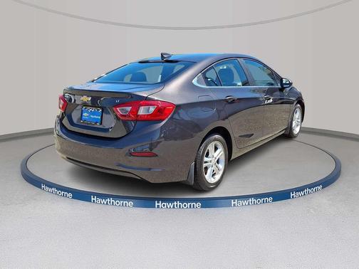 Tungsten Metallic 2017 Chevrolet Cruze LT