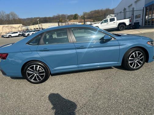 Monterey Blue 2025 Volkswagen Jetta 1.5T SE