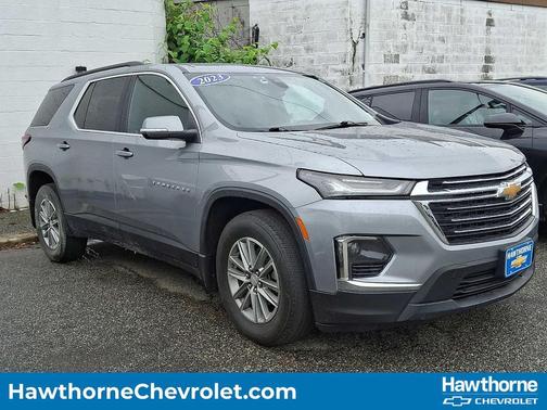 Sterling Gray Metallic 2023 Chevrolet Traverse LT Cloth