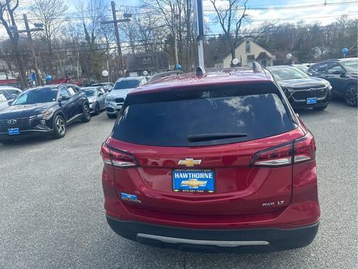 Cherry Red Tintcoat 2022 Chevrolet Equinox 1LT