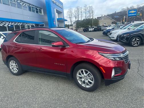 Cherry Red Tintcoat 2022 Chevrolet Equinox 1LT