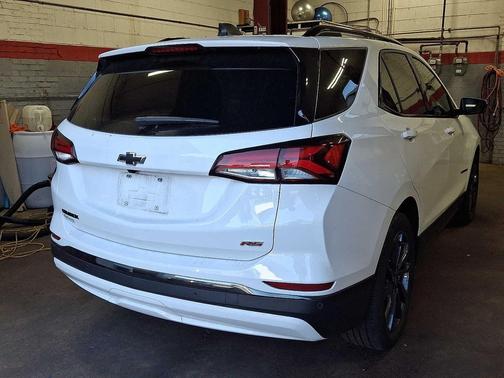 2022 Chevrolet Equinox FWD RS