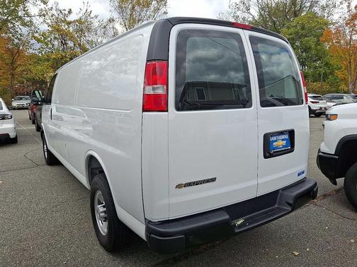 2025 Chevrolet Express 2500 RWD 2500 Extended Wheelbase WT