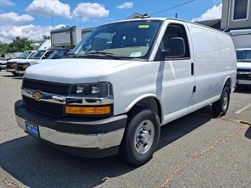 2025 Chevrolet Express 2500 RWD 2500 Regular Wheelbase WT
