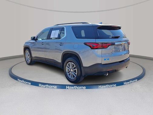 Sterling Gray Metallic 2023 Chevrolet Traverse LT Cloth