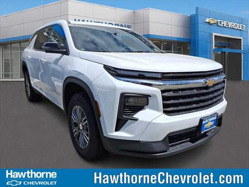 2024 Chevrolet Traverse LS