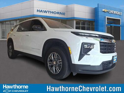 2024 Chevrolet Traverse LS