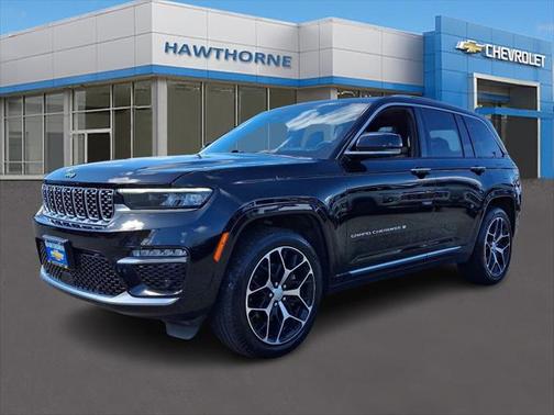 2022 Jeep Grand Cherokee Summit